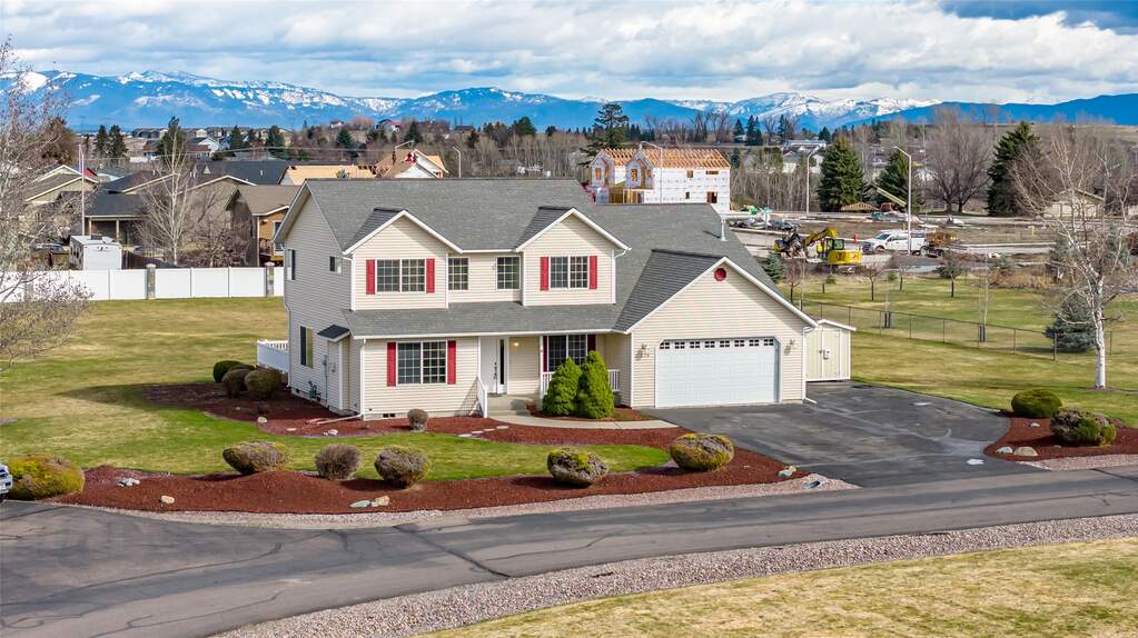 4 Bedroom Single Family Home/House's Image 46