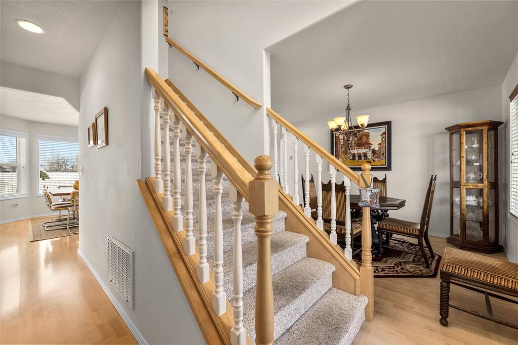 4 Bedroom Single Family Home/House's Image 4