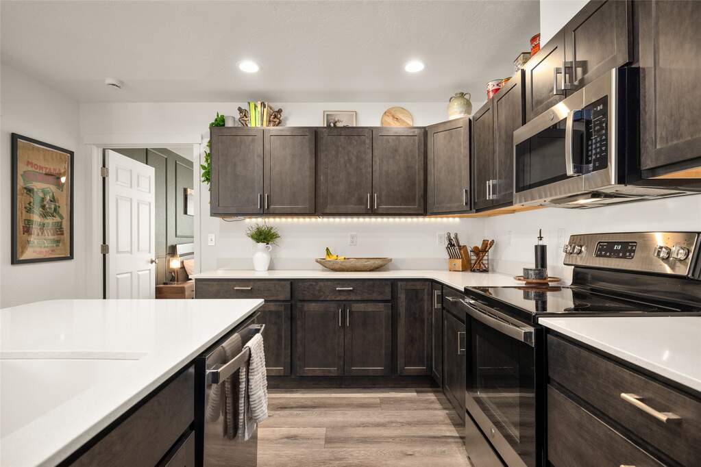 3 Bedroom Single Family Home/House's Image 6