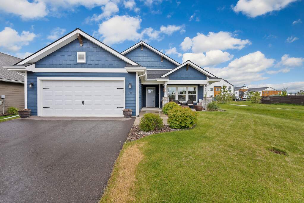 3 Bedroom Single Family Home/House's Image 32