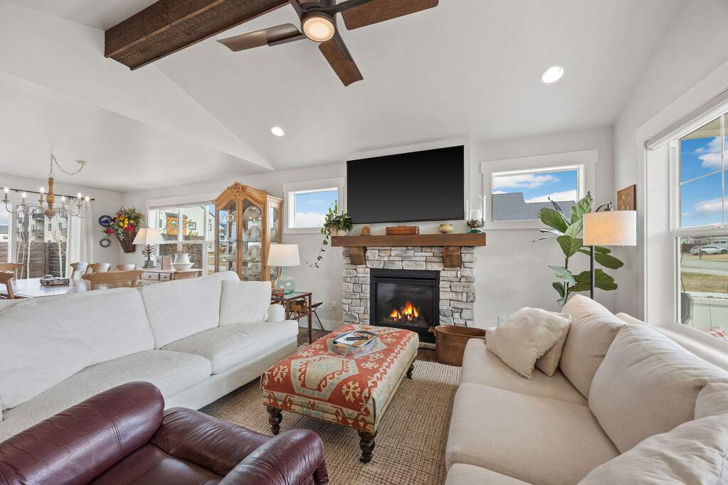 3 Bedroom Single Family Home/House's Image 6