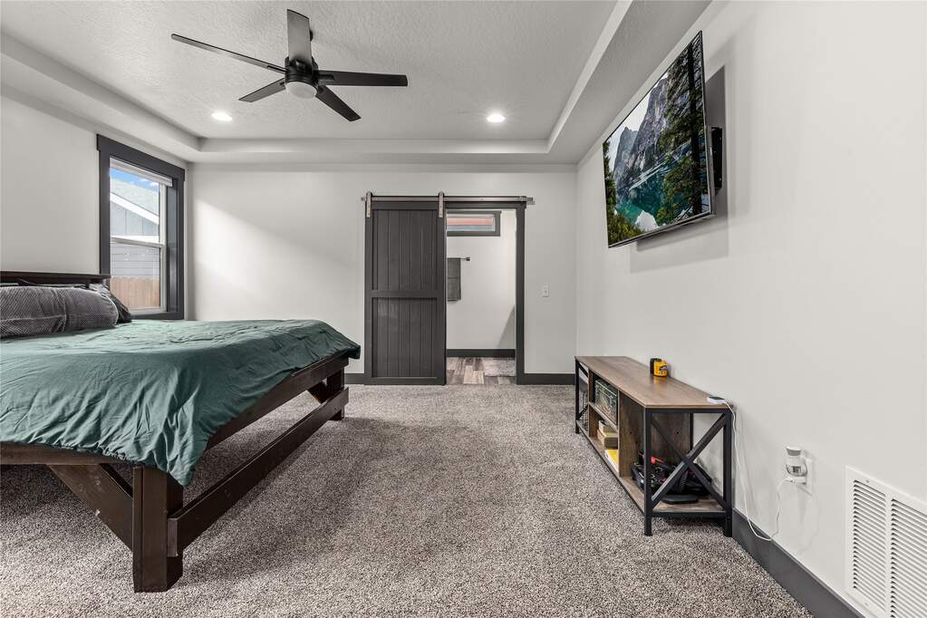2 Bedroom Single Family Home/House's Image 17