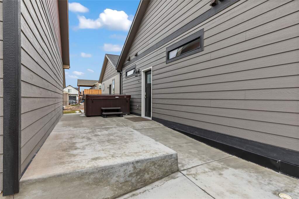 2 Bedroom Single Family Home/House's Image 25