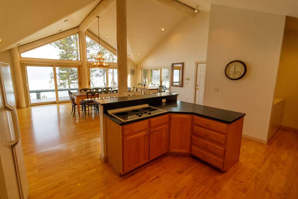 4 Bedroom Single Family Home/House's Image 18