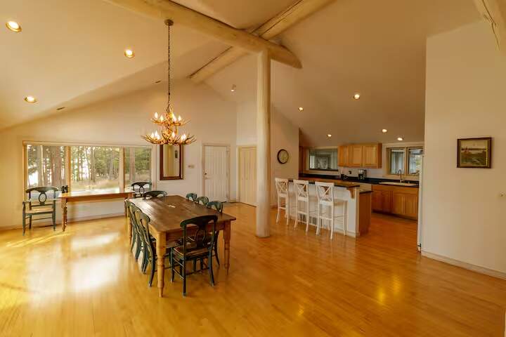 4 Bedroom Single Family Home/House's Image 22