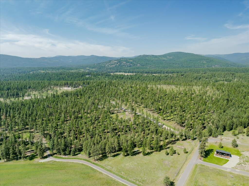 Land/Vacant Land's Image 11