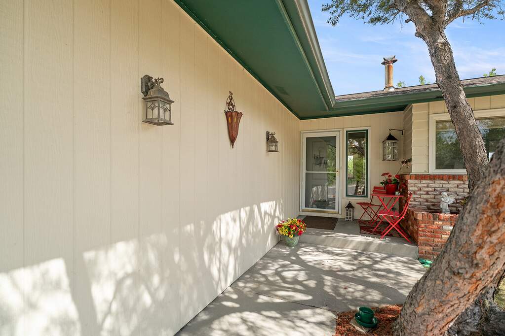 4 Bedroom Single Family Home/House's Image 7