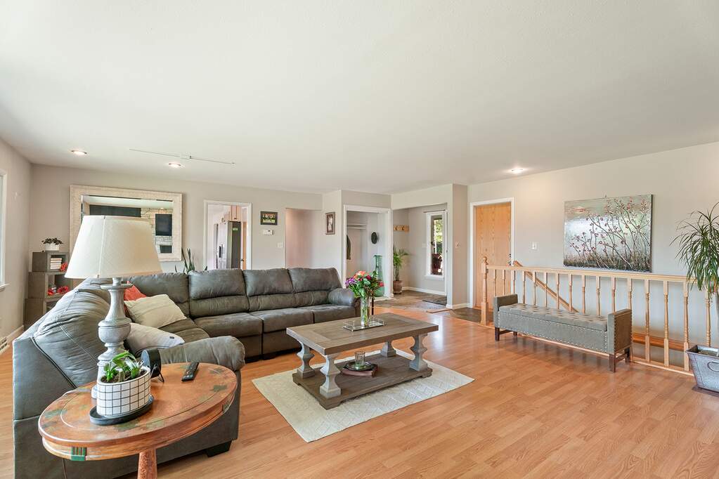 4 Bedroom Single Family Home/House's Image 11