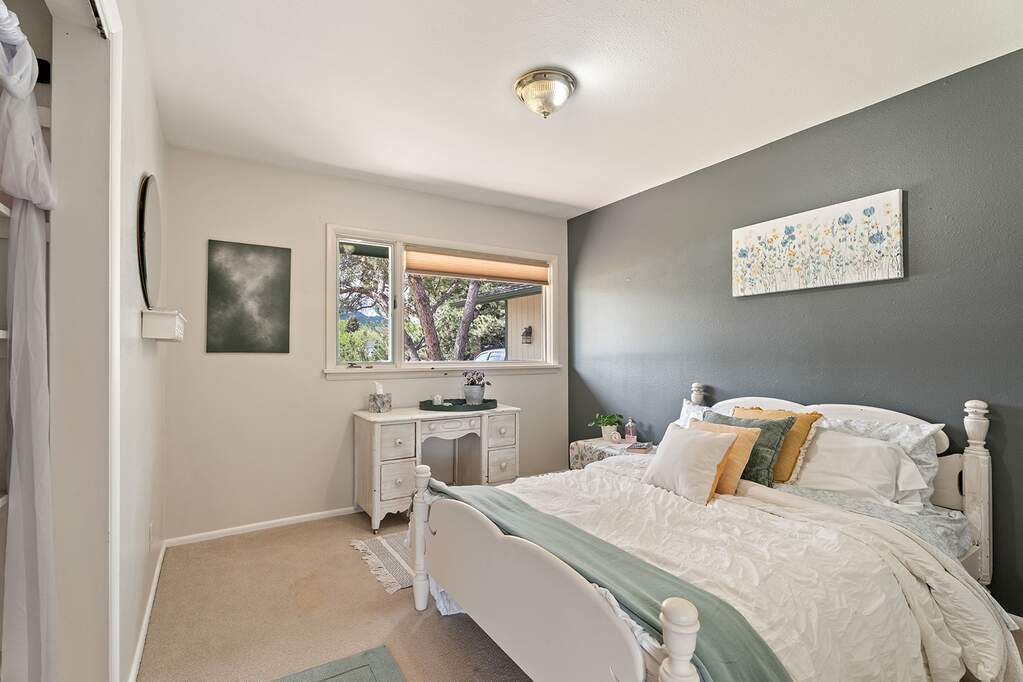 4 Bedroom Single Family Home/House's Image 24