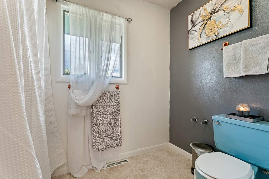 4 Bedroom Single Family Home/House's Image 28