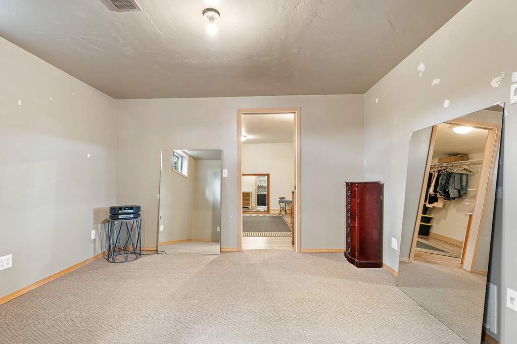 4 Bedroom Single Family Home/House's Image 32
