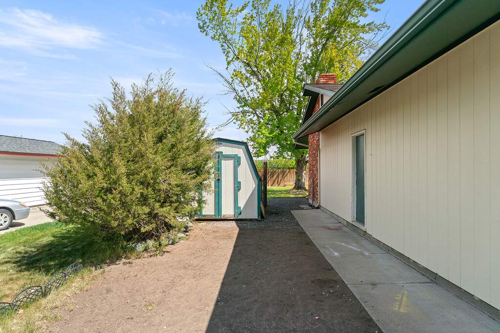4 Bedroom Single Family Home/House's Image 50