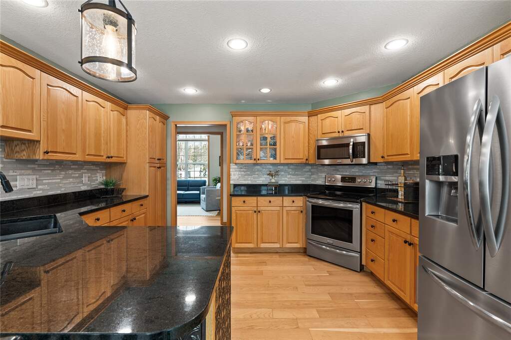 4 Bedroom Single Family Home/House's Image 9
