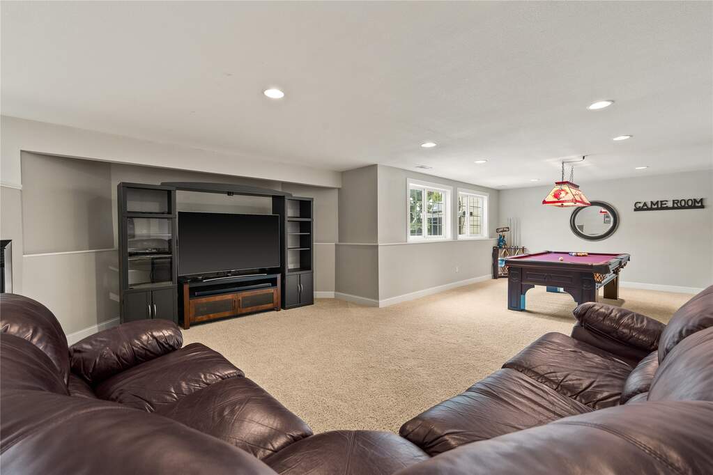 4 Bedroom Single Family Home/House's Image 27