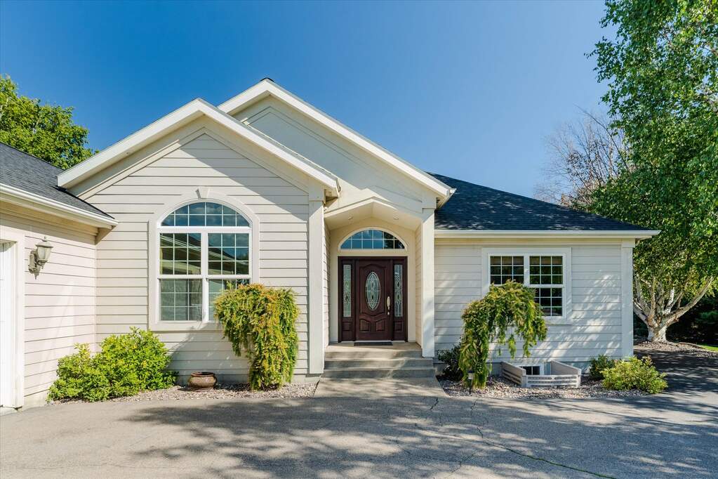 4 Bedroom Single Family Home/House's Image 35