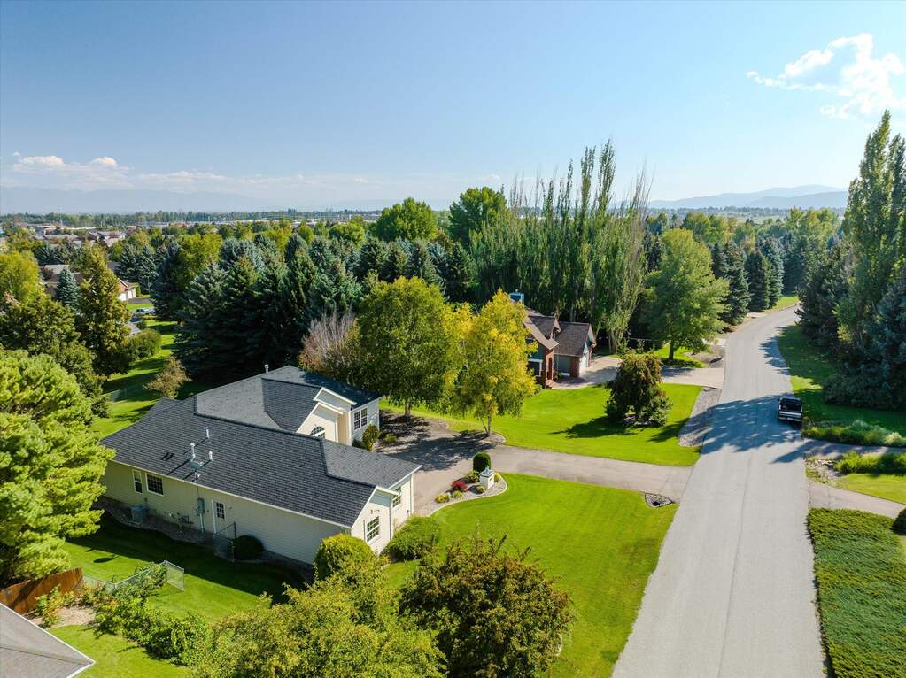 4 Bedroom Single Family Home/House's Image 44