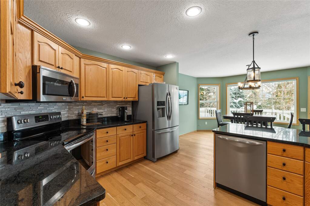 4 Bedroom Single Family Home/House's Image 4