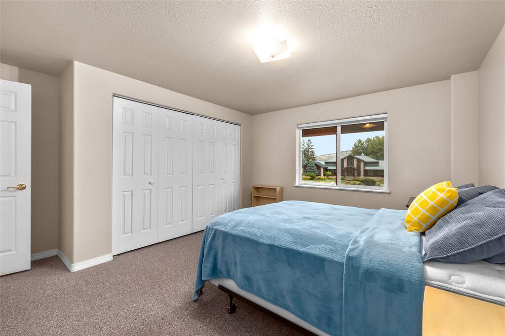 4 Bedroom Single Family Home/House's Image 37