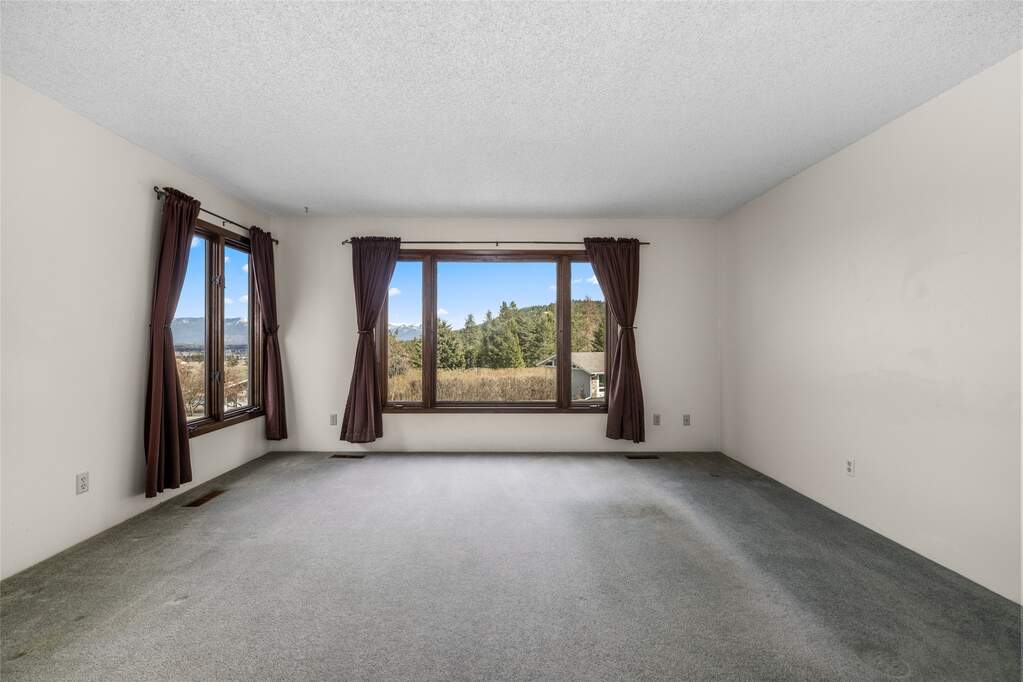 3 Bedroom Single Family Home/House's Image 9