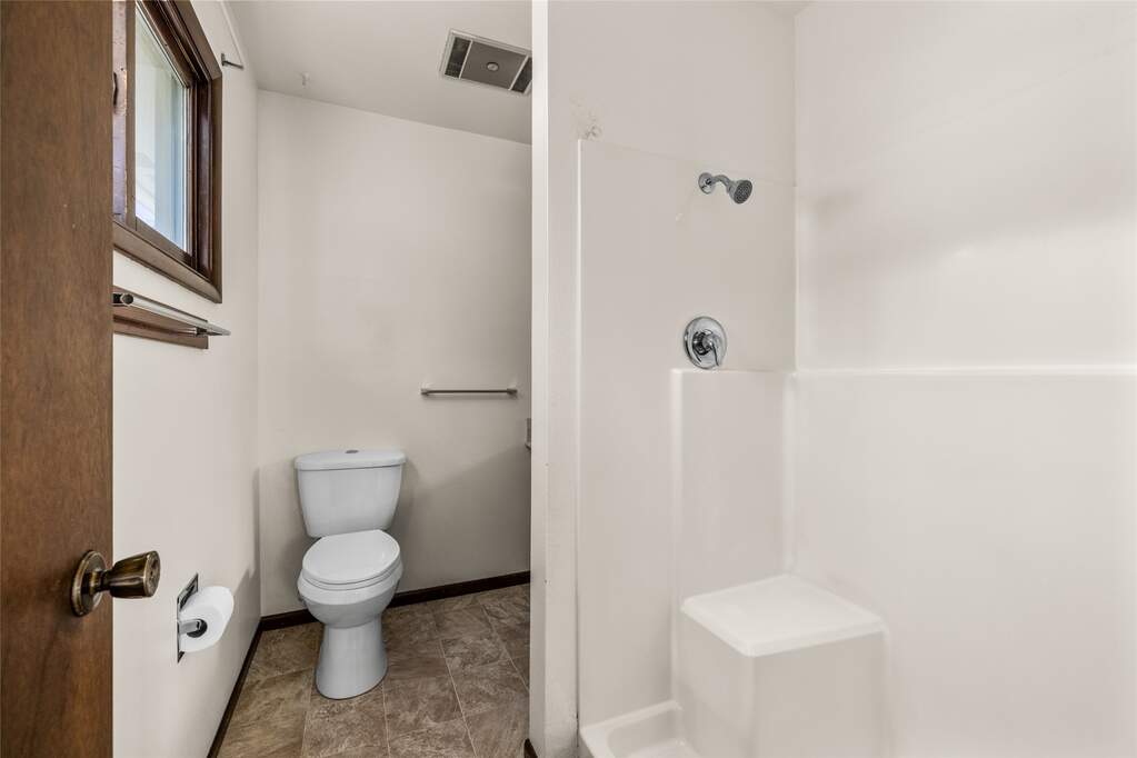 3 Bedroom Single Family Home/House's Image 23