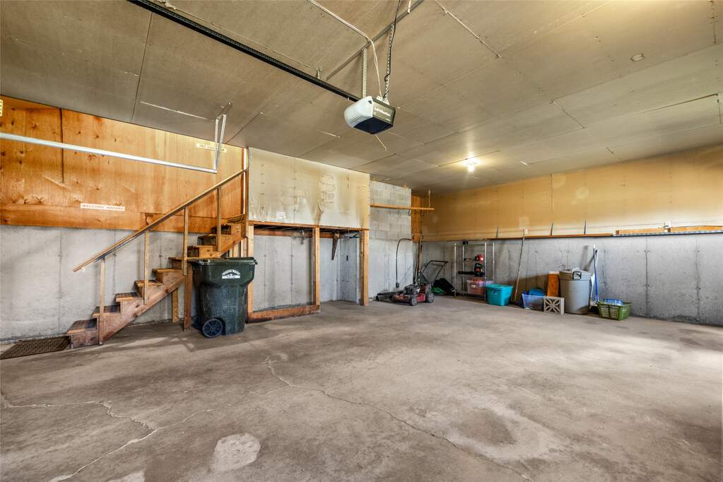 3 Bedroom Single Family Home/House's Image 34