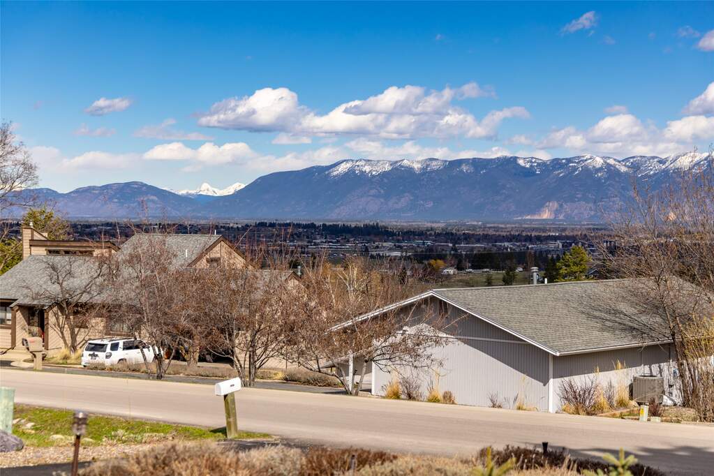 3 Bedroom Single Family Home/House's Image 3