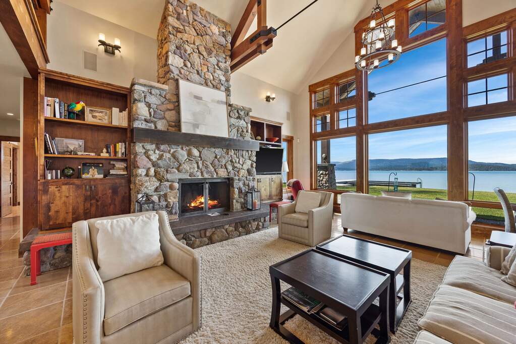 5 Bedroom Single Family Home/House's Image 10