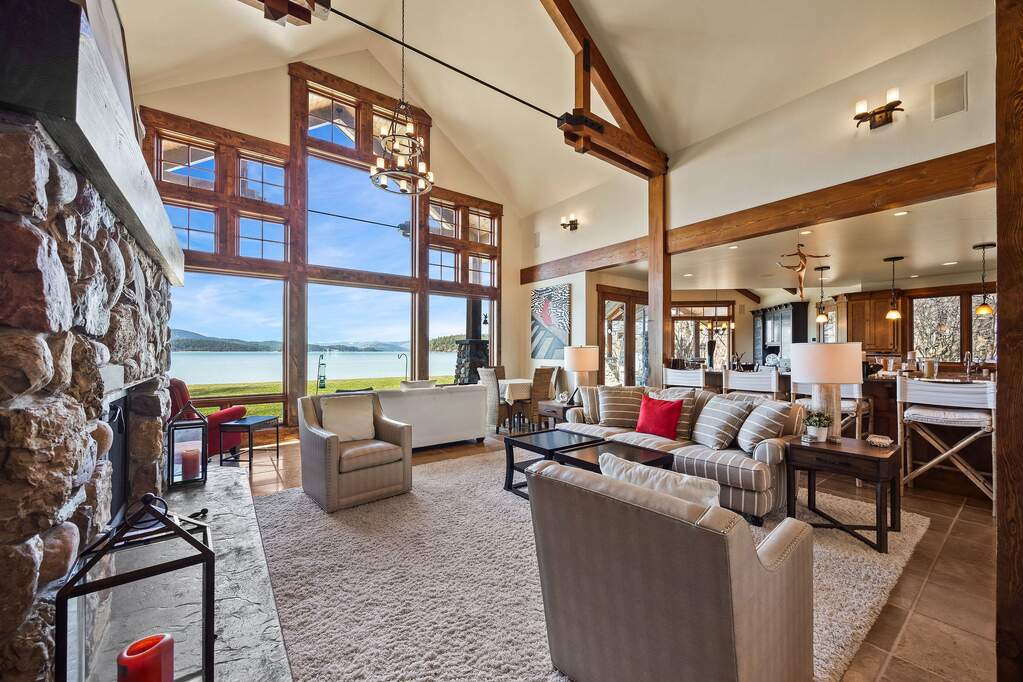 5 Bedroom Single Family Home/House's Image 12