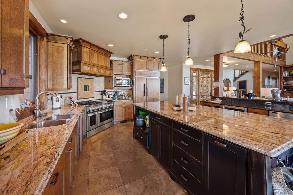 5 Bedroom Single Family Home/House's Image 19