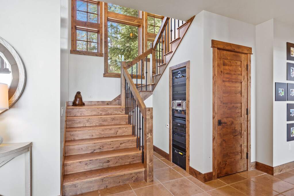 5 Bedroom Single Family Home/House's Image 35