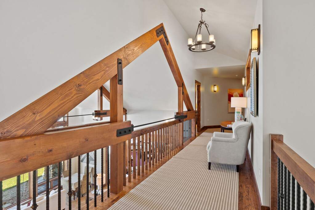 5 Bedroom Single Family Home/House's Image 36