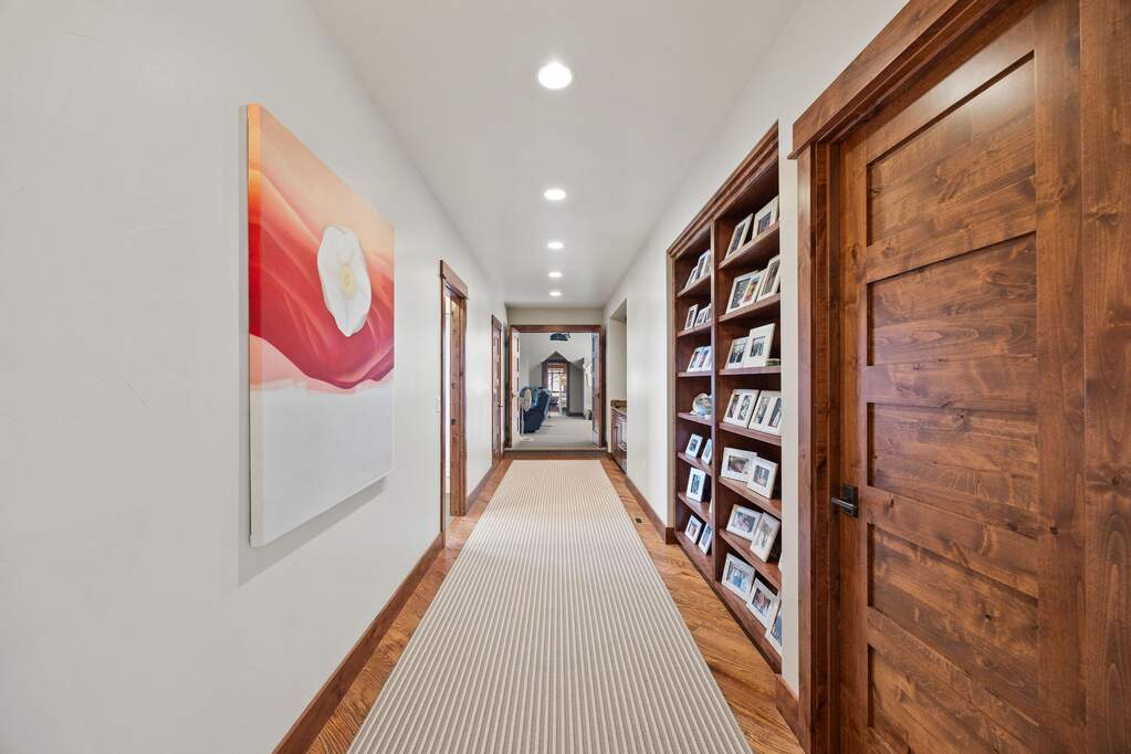 5 Bedroom Single Family Home/House's Image 44