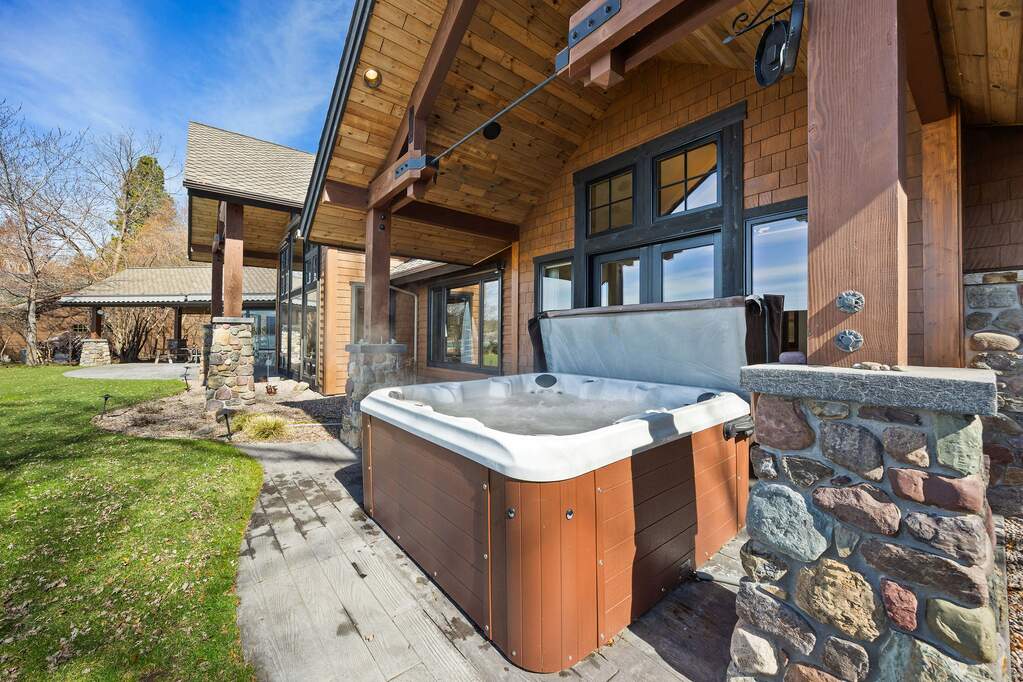 5 Bedroom Single Family Home/House's Image 52