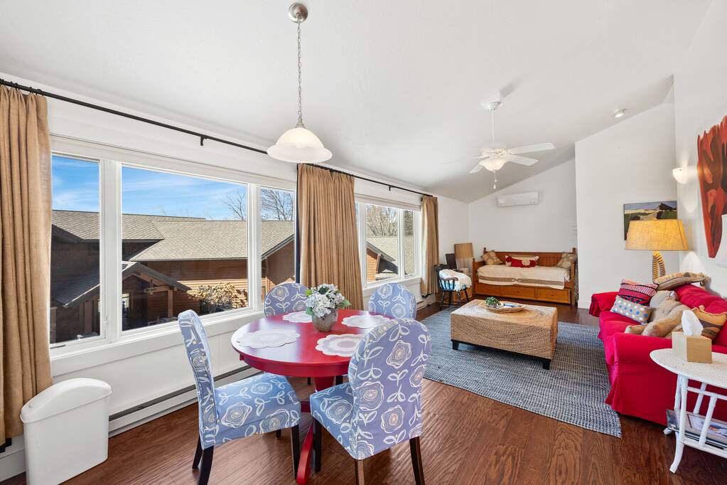 5 Bedroom Single Family Home/House's Image 66