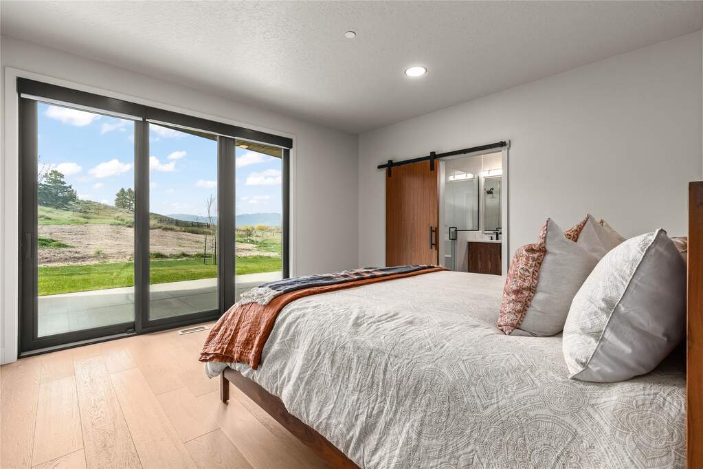 4 Bedroom Villa/Townhouse's Image 19