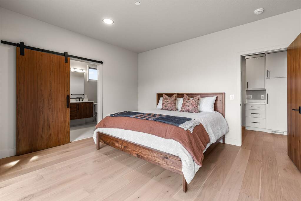 4 Bedroom Villa/Townhouse's Image 20