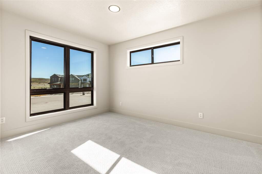 4 Bedroom Villa/Townhouse's Image 32
