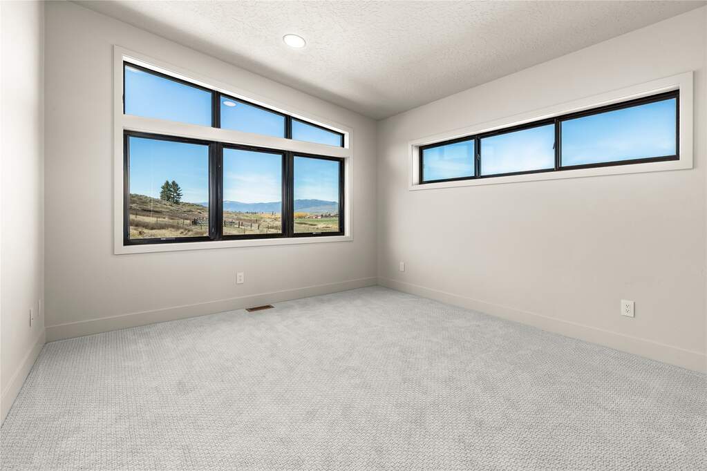4 Bedroom Villa/Townhouse's Image 34