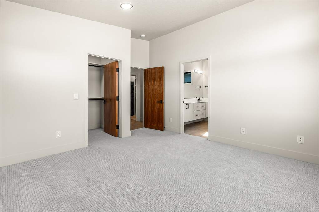 4 Bedroom Villa/Townhouse's Image 35