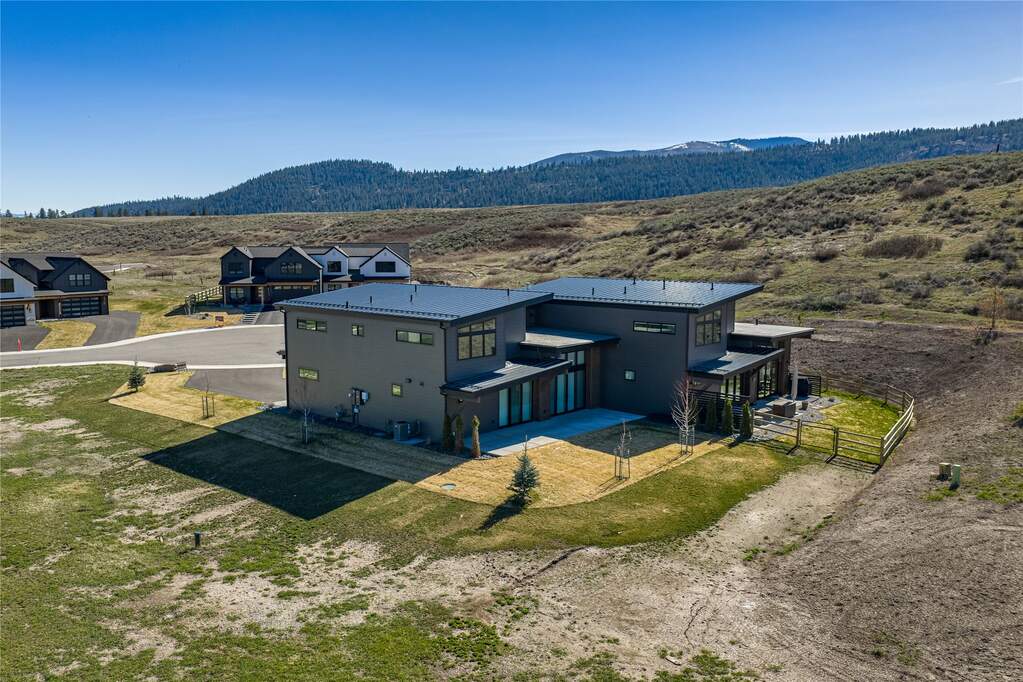 4 Bedroom Villa/Townhouse's Image 45