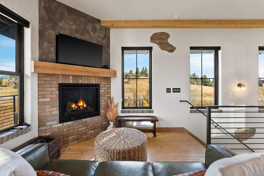 5 Bedroom Single Family Home/House's Image 13