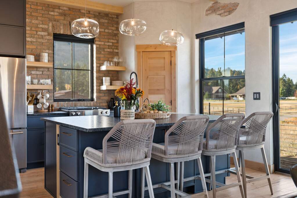 5 Bedroom Single Family Home/House's Image 19