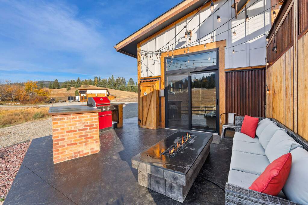 5 Bedroom Single Family Home/House's Image 61