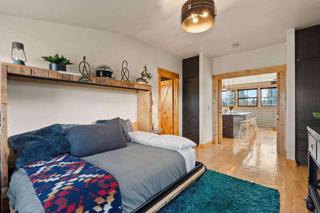 5 Bedroom Single Family Home/House's Image 88