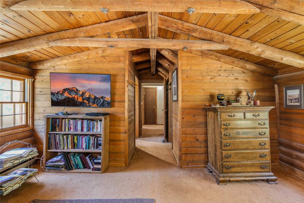 3 Bedroom Single Family Home/House's Image 40