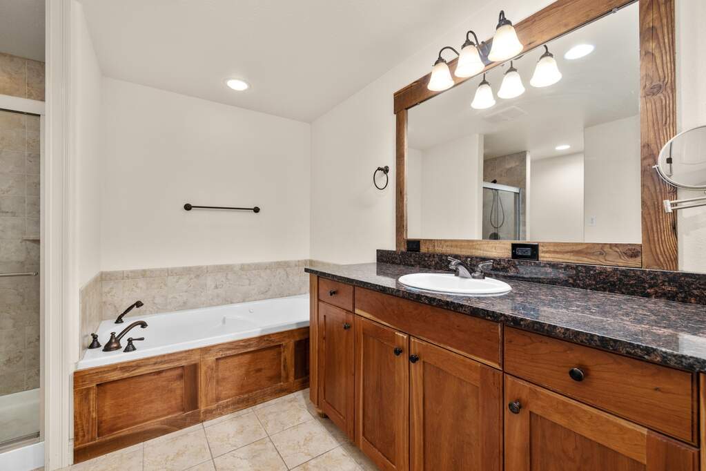 4 Bedroom Villa/Townhouse's Image 12
