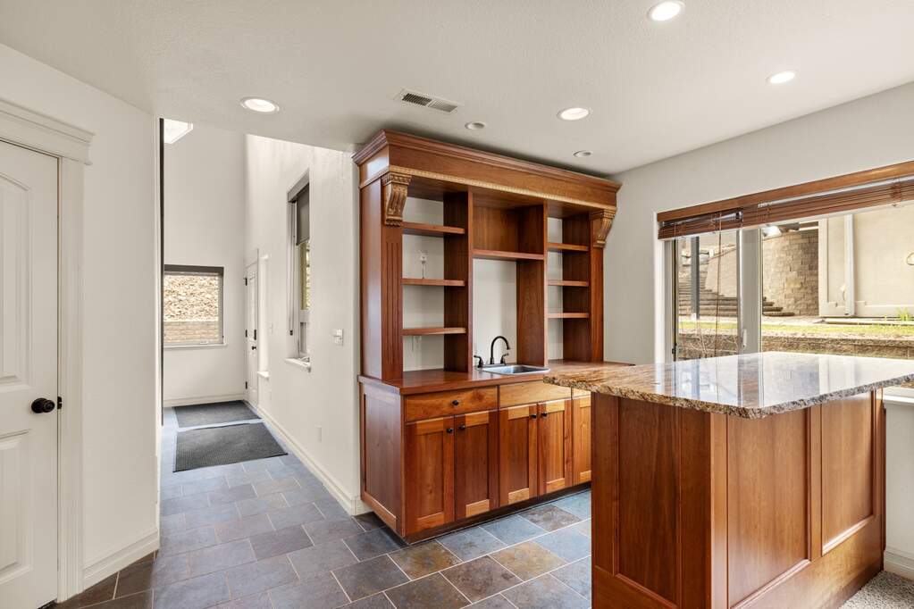 4 Bedroom Villa/Townhouse's Image 17