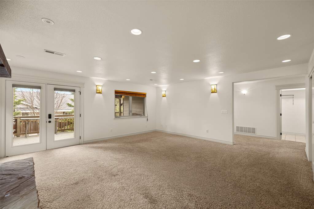 4 Bedroom Villa/Townhouse's Image 21