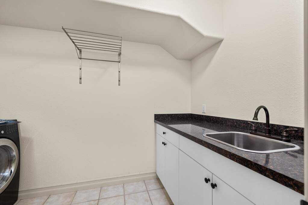 4 Bedroom Villa/Townhouse's Image 28
