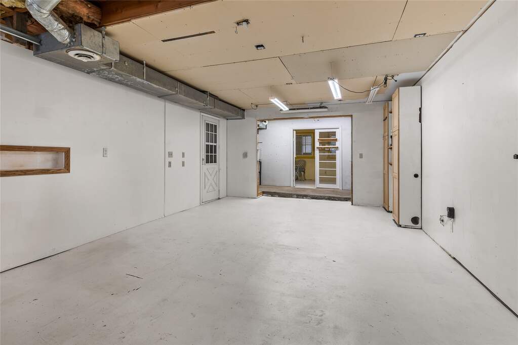 3 Bedroom Single Family Home/House's Image 10